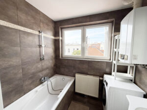 Badezimmer mit Wanne