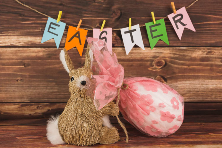 presents or decorations for easter